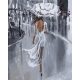 Fehér ruhában, esernyő alatt - Számfestő keretre feszítve (40x50 cm)